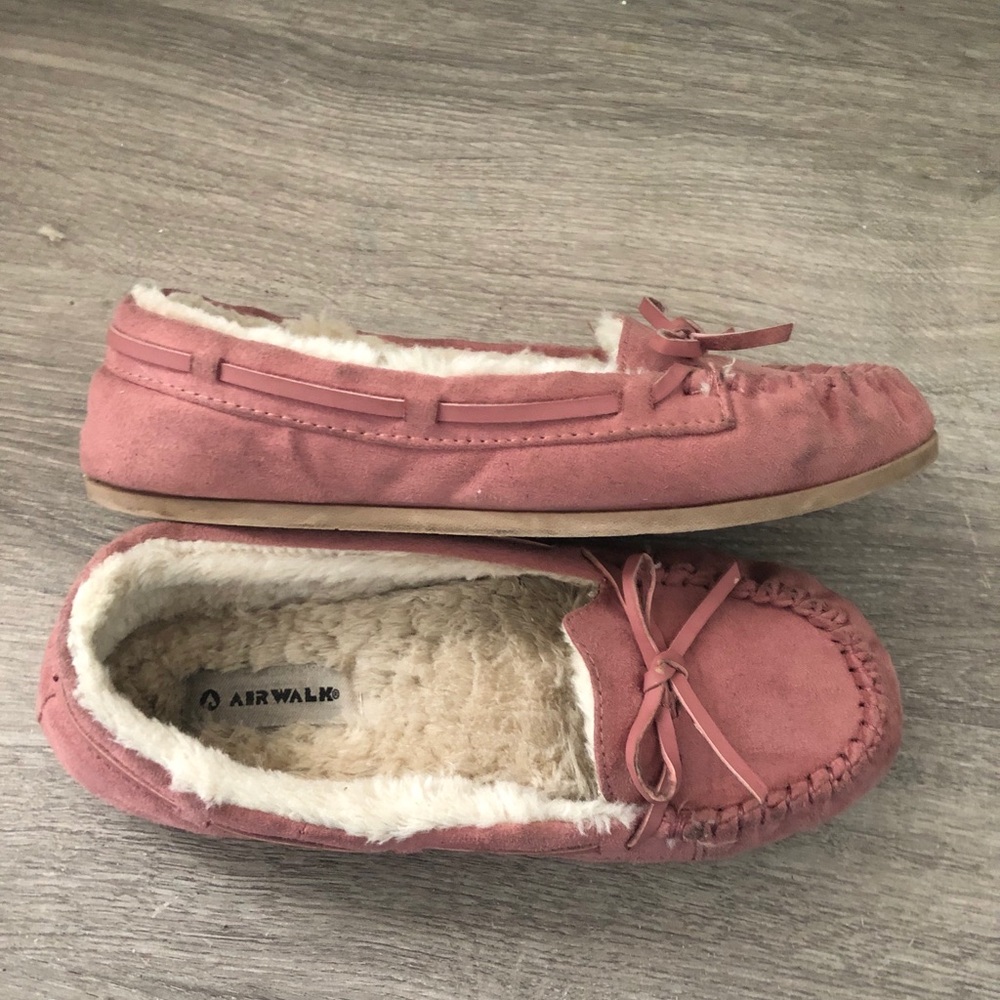 Pink AirWalk suede moccasin shoes